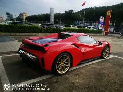 Ferrari 488