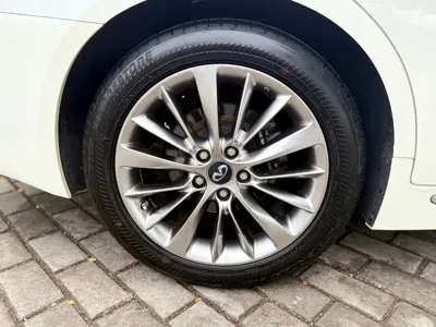 Infiniti Q50L