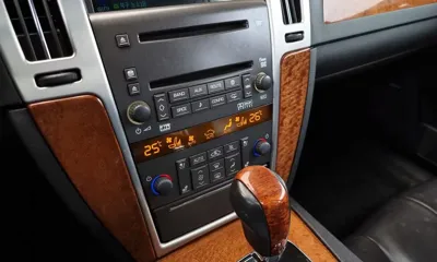 Cadillac STS