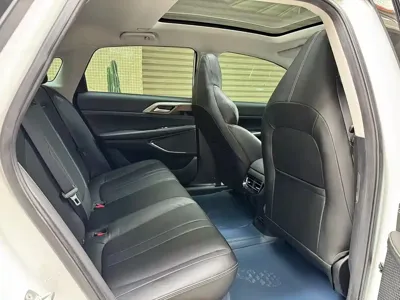 Xpeng P5