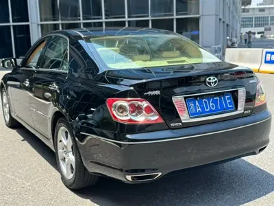 Toyota Reiz