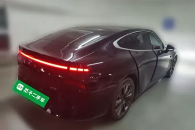 Xpeng P7