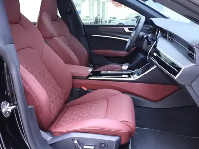 Audi A7L