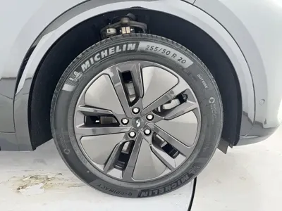 Li Auto Li L7