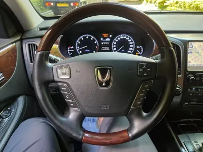 Hyundai Equus