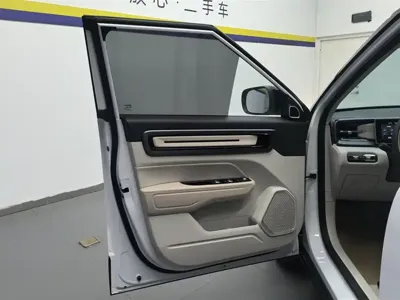 Geely ICON