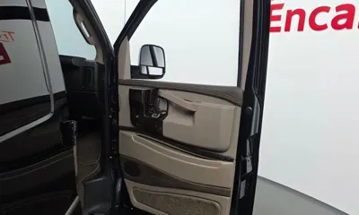 Chevrolet Express Van