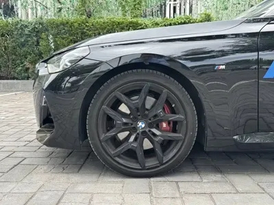 BMW M240i