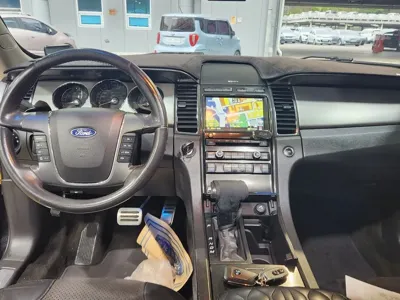Ford Taurus