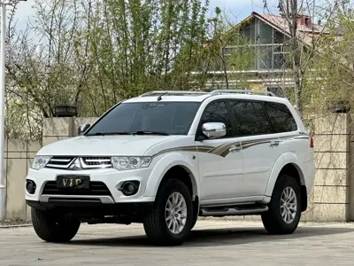 Mitsubishi Pajero Sport