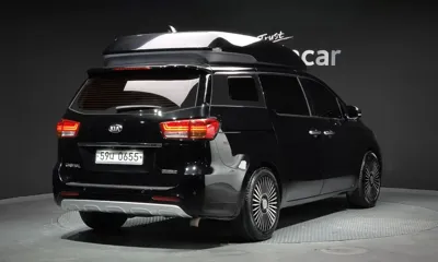Kia Canival