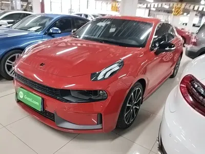 Lynk & Co 03
