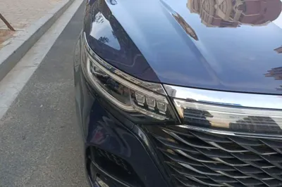 Roewe iMAX8