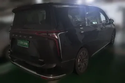 SAIC MAXUS G90
