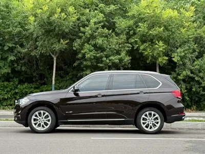 BMW X5 (Import)