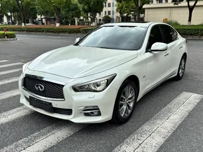 Infiniti Q50L