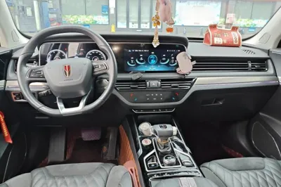 Hongqi HS5