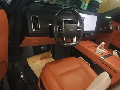 Li Auto Li L8