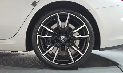 BMW 8-Series