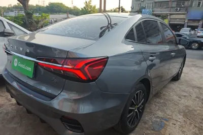 Roewe i5