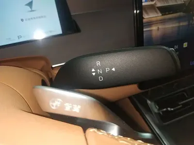 BYD 汉L
