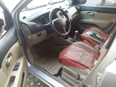 Nissan Livina
