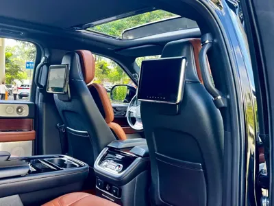 Lincoln Navigator