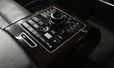 Hyundai Equus