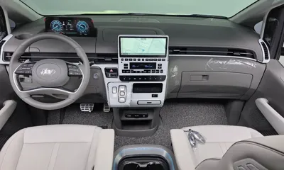 Hyundai Staria