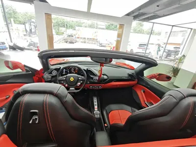 Ferrari 488