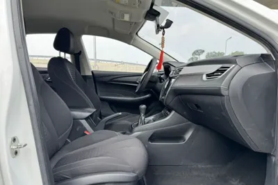 Roewe i5