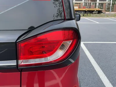 Baojun E100