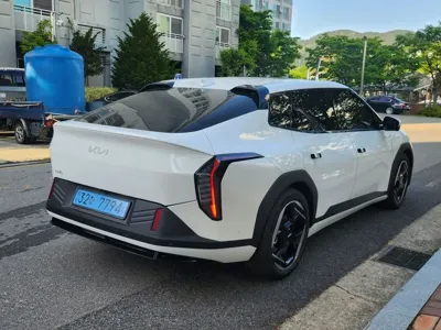 Kia EV4