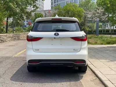 BYD MAX