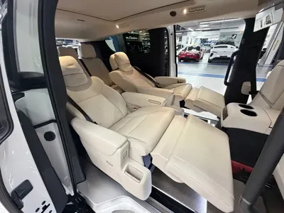 Li Auto Li MEGA