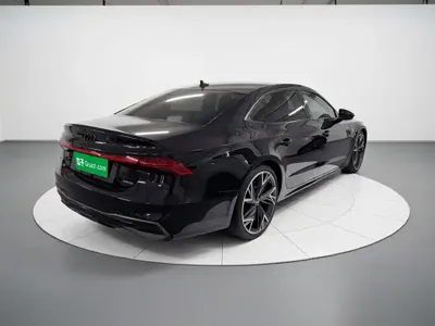 Audi A7L