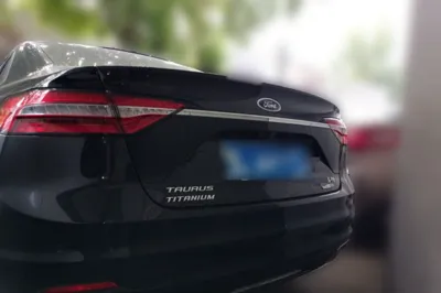 Ford Taurus