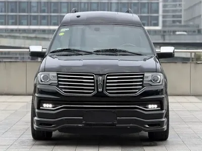 Lincoln Navigator