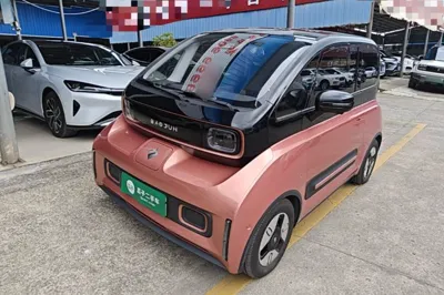 Baojun E300