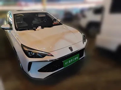 Roewe i5