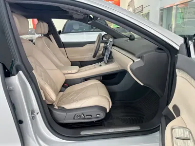 Nio ET7