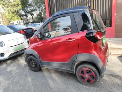Baojun E100