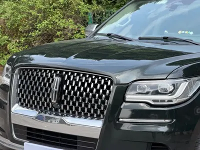Lincoln Navigator