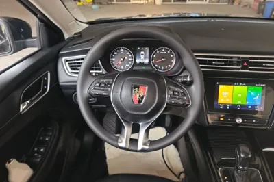 Roewe i5