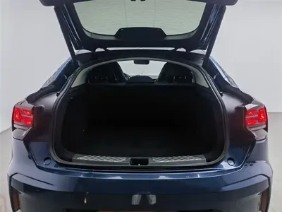 Lynk & Co 05