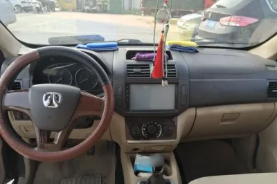BAIC Weiwang M30