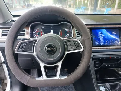 Zotye Domy X7