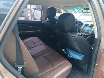 BYD S6