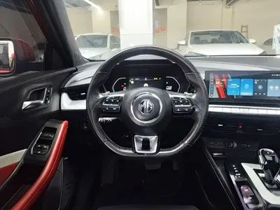 MG MG5
