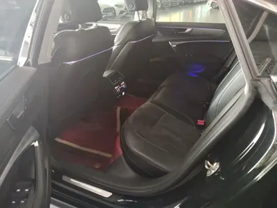 Audi A7L
